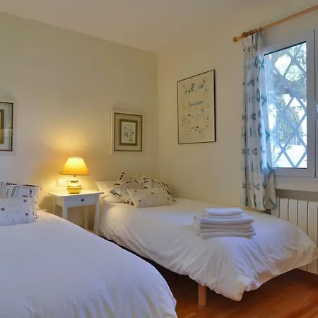 Willa With Enchanting Sea Views And Pool For 7 Guests
